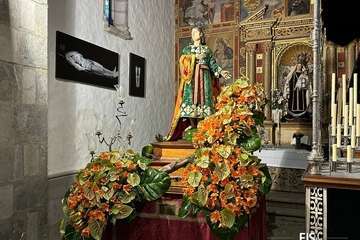  Los pasos de la procesión del Viernes Santo, listos ya en la Basílica de Telde/TA.